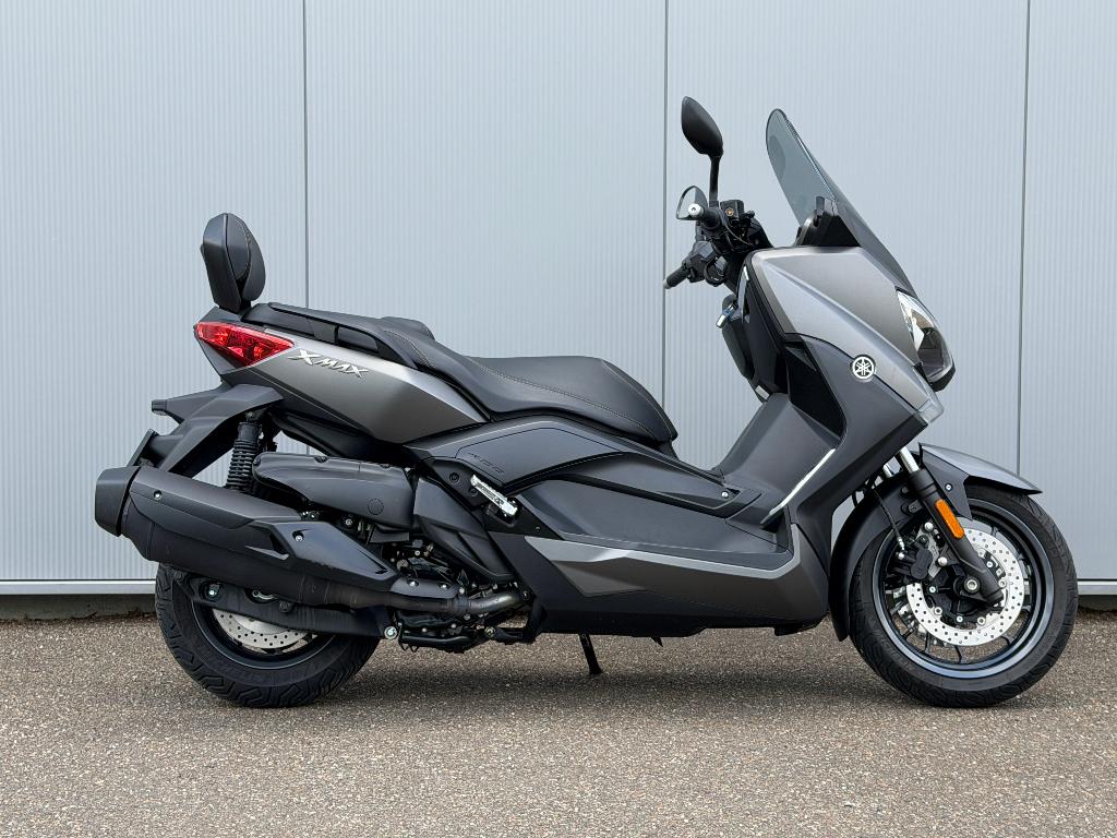 Yamaha X-Max 400 met handverwarming / Topstaat / 2017, Motoren, Scooter, 395 cc, ABS, Minimaal motorrijbewijs A2