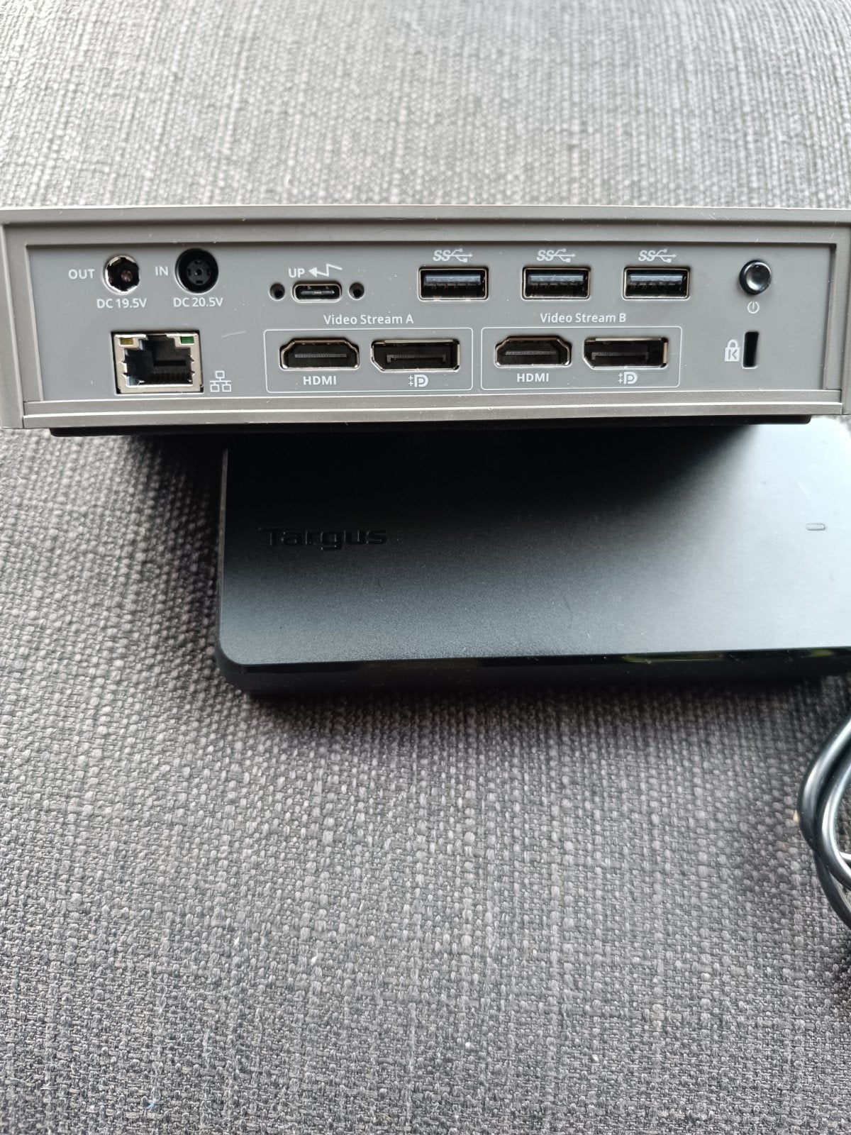 Targus USB-C DV4K Universal docking station, Enlèvement ou Envoi, Utilisé, Targus, Station d'accueil