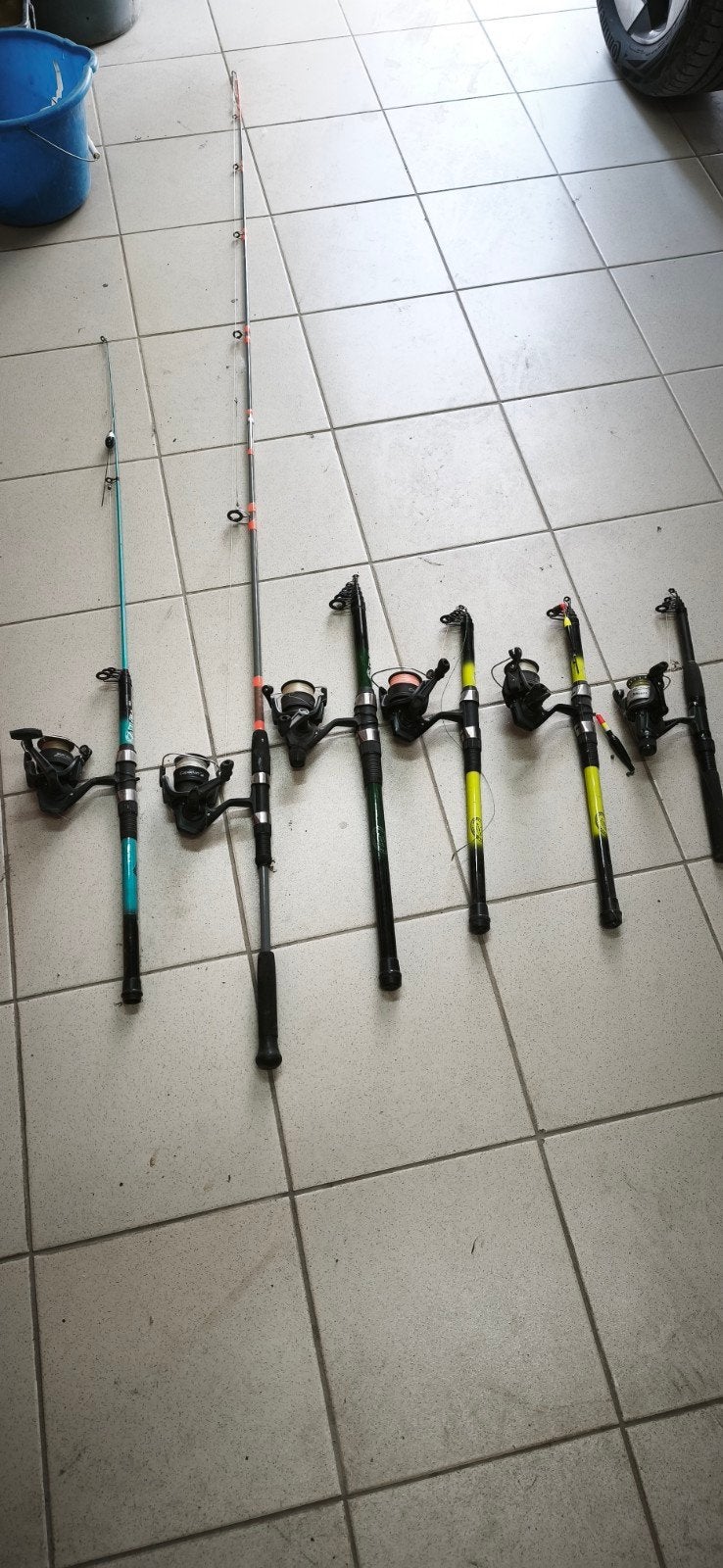 Lot canne à pêche caperlan. 5 télescopique et une 2 sillons, Enlèvement, Moulinet
