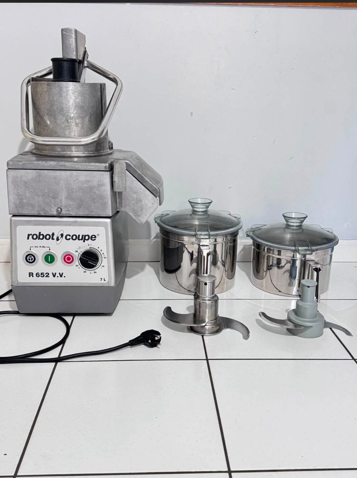 Robot-Coupe R 652 V.V. 7L Cutter et coupe-légumes + 2 lames, Ophalen, Zo goed als nieuw
