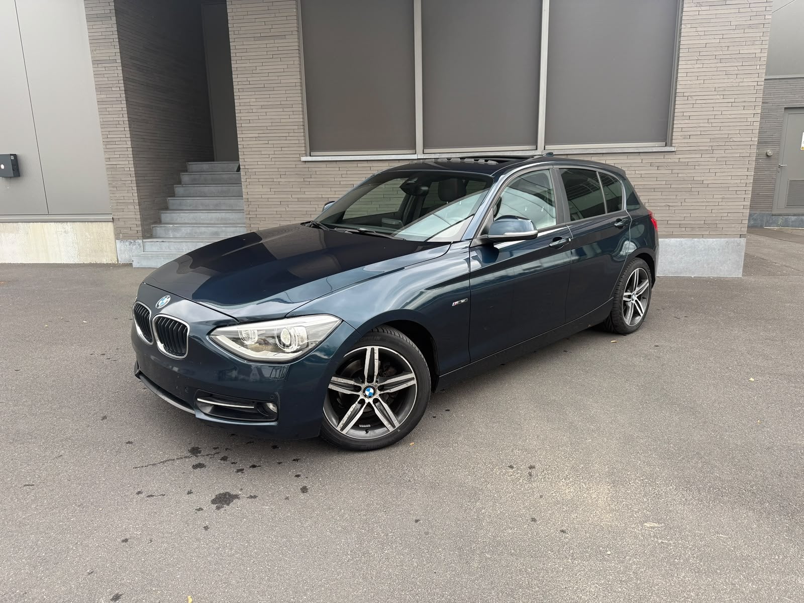 Bmw 1Er Reihe | full option, Autos, Entreprise, Boîte manuelle, 1365 kg, https://public.car-pass.be/vhr/f73793c7-ecb4-44cd-b2ce-e6fa2e33a97c
