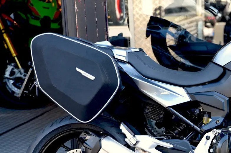 BMW f900r zachte zijkoffers met clips, Motoren, Ophalen