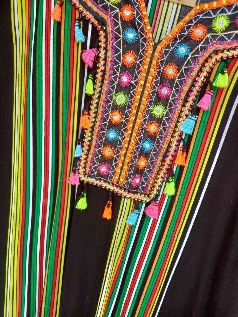Luchtige mooie kaftan, zwart/fluo kleuren, mt 52, prima st., Kleding | Dames, Ophalen of Verzenden, Zwart