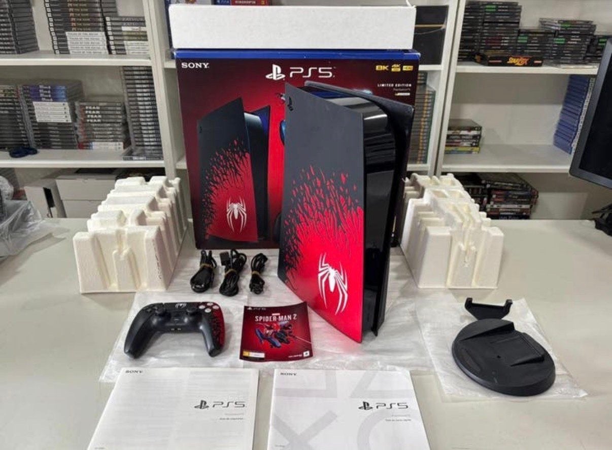 Playstation 5 Spiderman Edition, Games en Spelcomputers, Spelcomputers | Sony PlayStation 5, Ophalen, Zo goed als nieuw, Playstation 5
