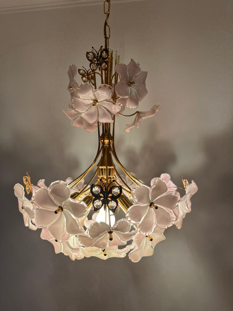 Mooie XL hanglamp met  Murano glazen bloemen en kristallen, Huis en Inrichting, Ophalen, Zo goed als nieuw, Glas, Vintage