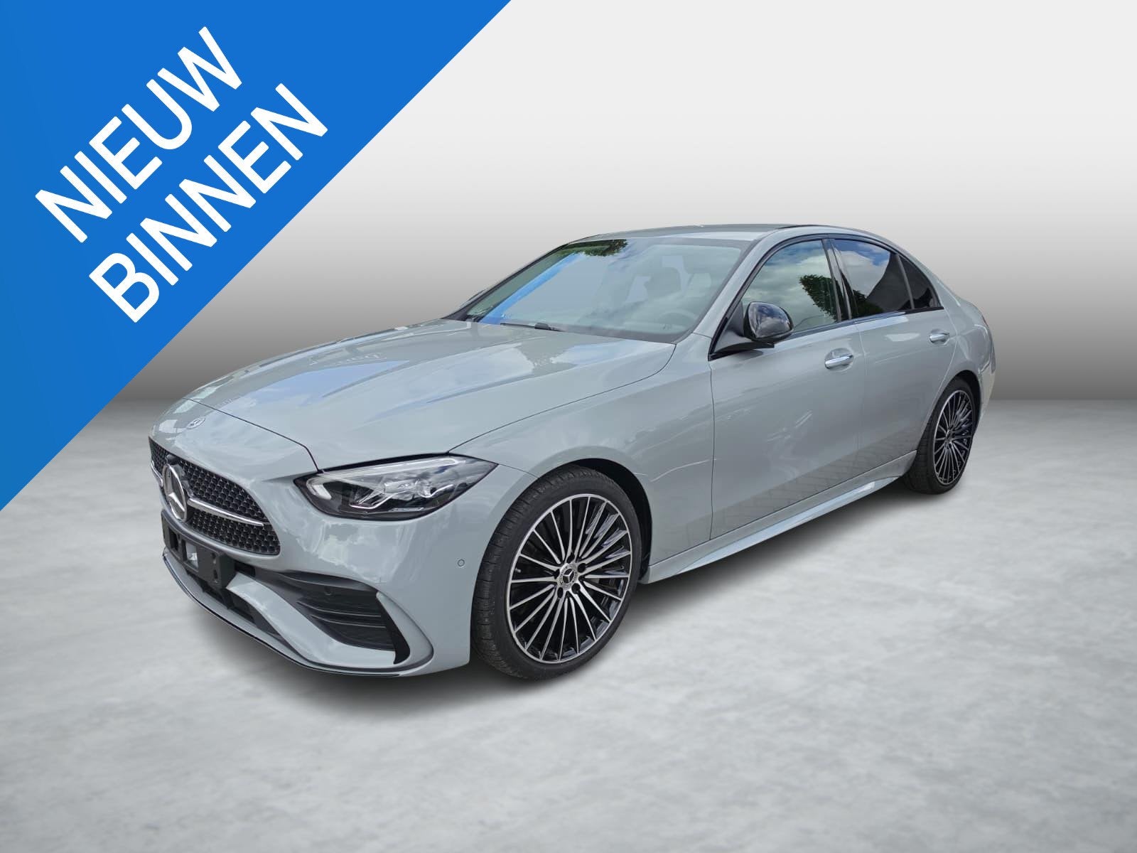 Mercedes-Benz C-Klasse Berline C 180 AMG Line, Auto's, Mercedes-Benz, Automaat, 4 deurs, Euro 6, 4 cilinders