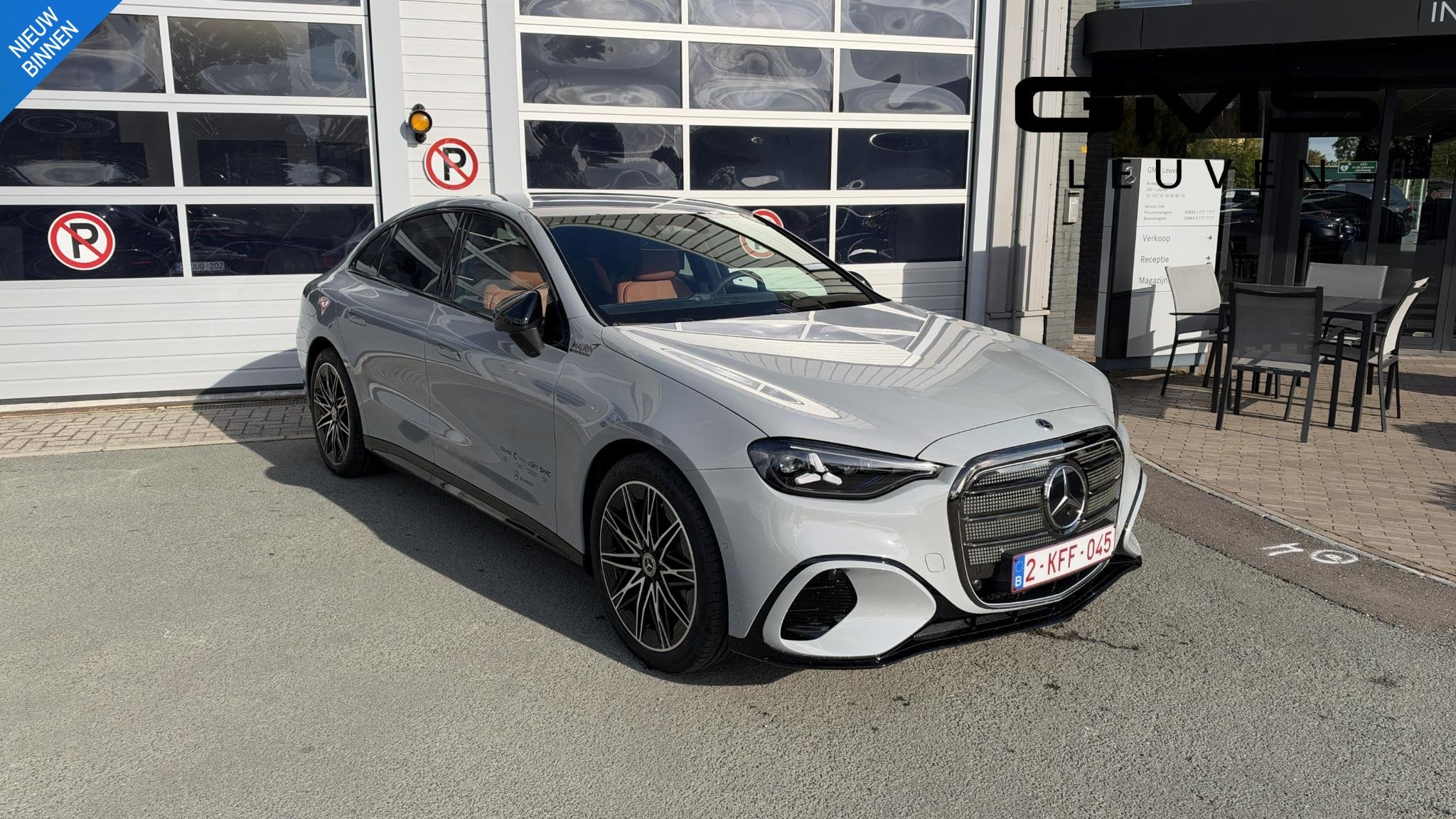 Mercedes-Benz C-Klasse 400 4MATIC AMG Line, Auto's, Automaat, 4 deurs, Stof, 2460 kg