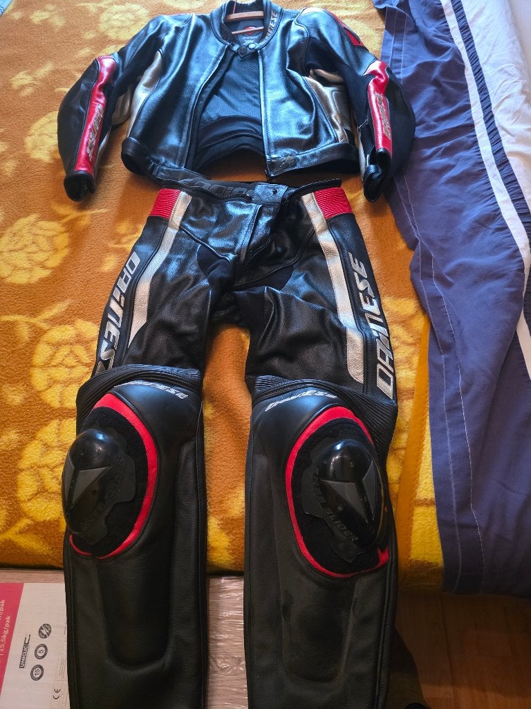 Motorpak maat 50  smalle persoon voor 1 m 82, Ophalen, Dainese, Overige typen, Heren