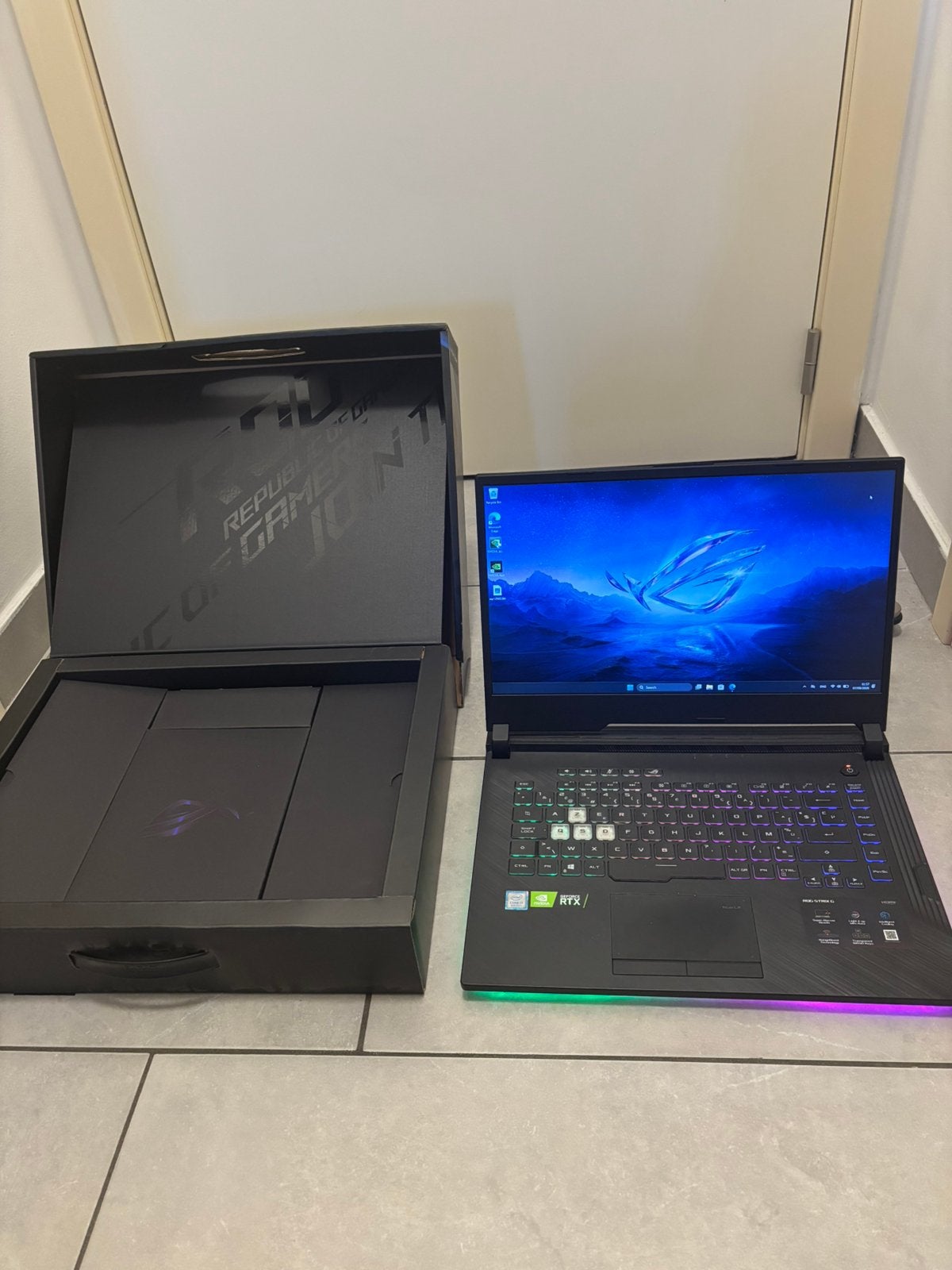 Asus Rog Strix Gaming Laptop i7 Rtx 2070, Ophalen of Verzenden, Zo goed als nieuw, Gaming