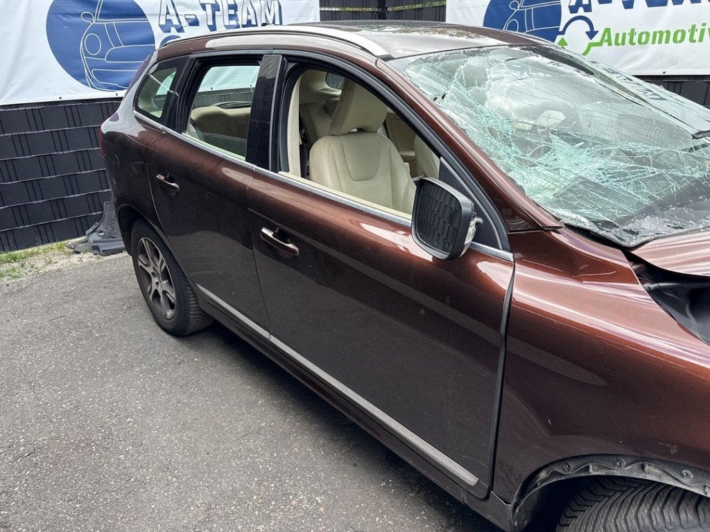PORTIER RECHTS VOOR Volvo XC60 I (DZ) (|31457679|), Auto-onderdelen, Gebruikt, Deur, Info@volvocars.com, Volvo
