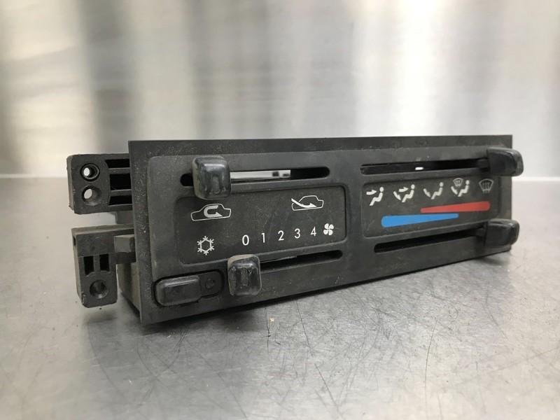 BEDIENINGSPANEEL VERWARMING Nissan Vanette (C23), Gebruikt, Nissan
