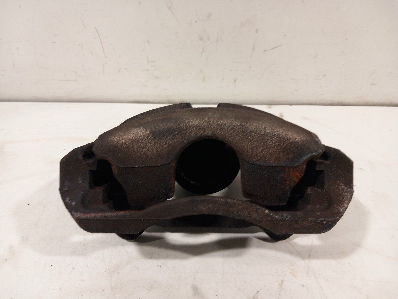 Remklauw links voor Volkswagen Sharan, Onderdelen@venauto.nl, Van der Ven Autorecycling B.V., Gebruikt, Ettenseweg 76, 4706 PB Roosendaal, The Netherlands