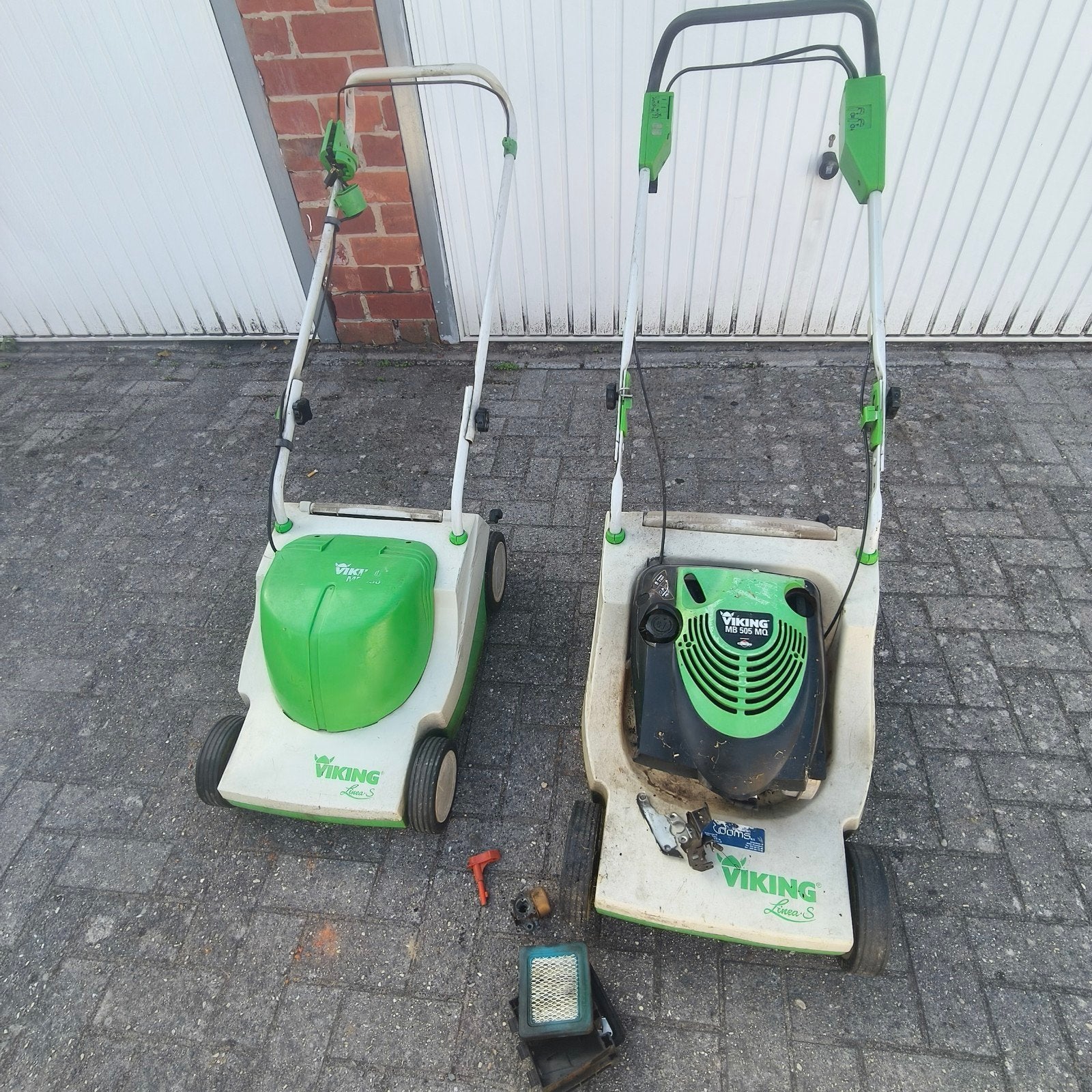 2 grasmaaiers vicking voor opmaak of onderdelen slechs 30eur, Enlèvement