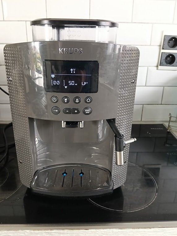 Volautomatische espresso KRUPS, ESSENTIAL EA816870, Ophalen, Koffiemachine, Koffiebonen, Zo goed als nieuw
