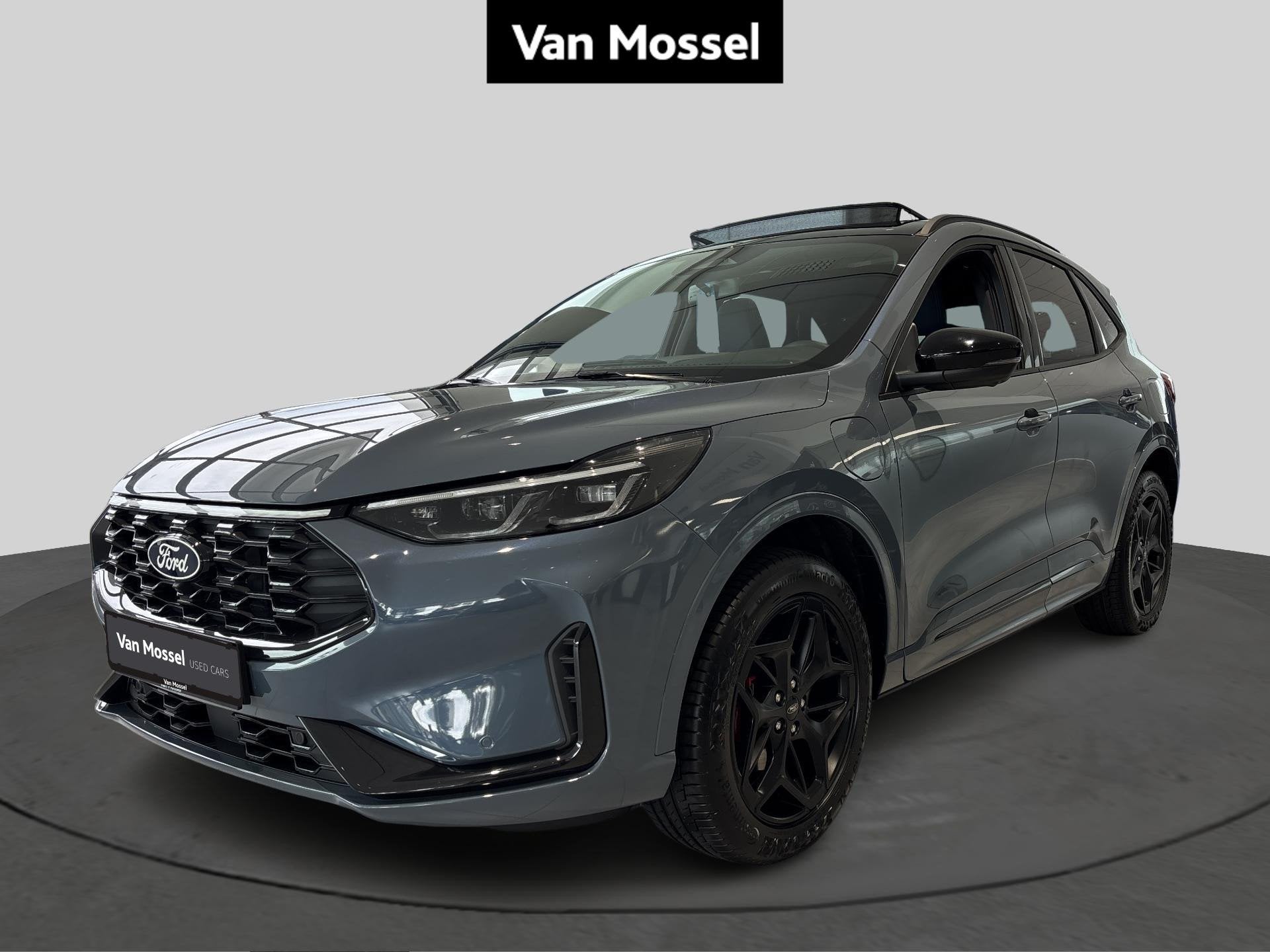 Ford Kuga Bluecruise Edition - Winter Pack - Pano dak, Stof, 4 cilinders, Blauw, Plug-in hybride
