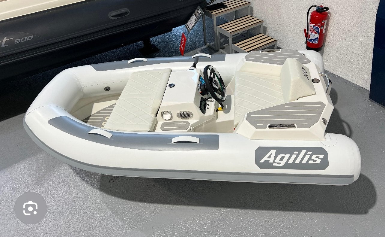 RECHERCHÉ : AVION À RÉACTION AVEC MOTEUR ROTAX, Sports nautiques & Bateaux, Speedboat, Enlèvement, Comme neuf