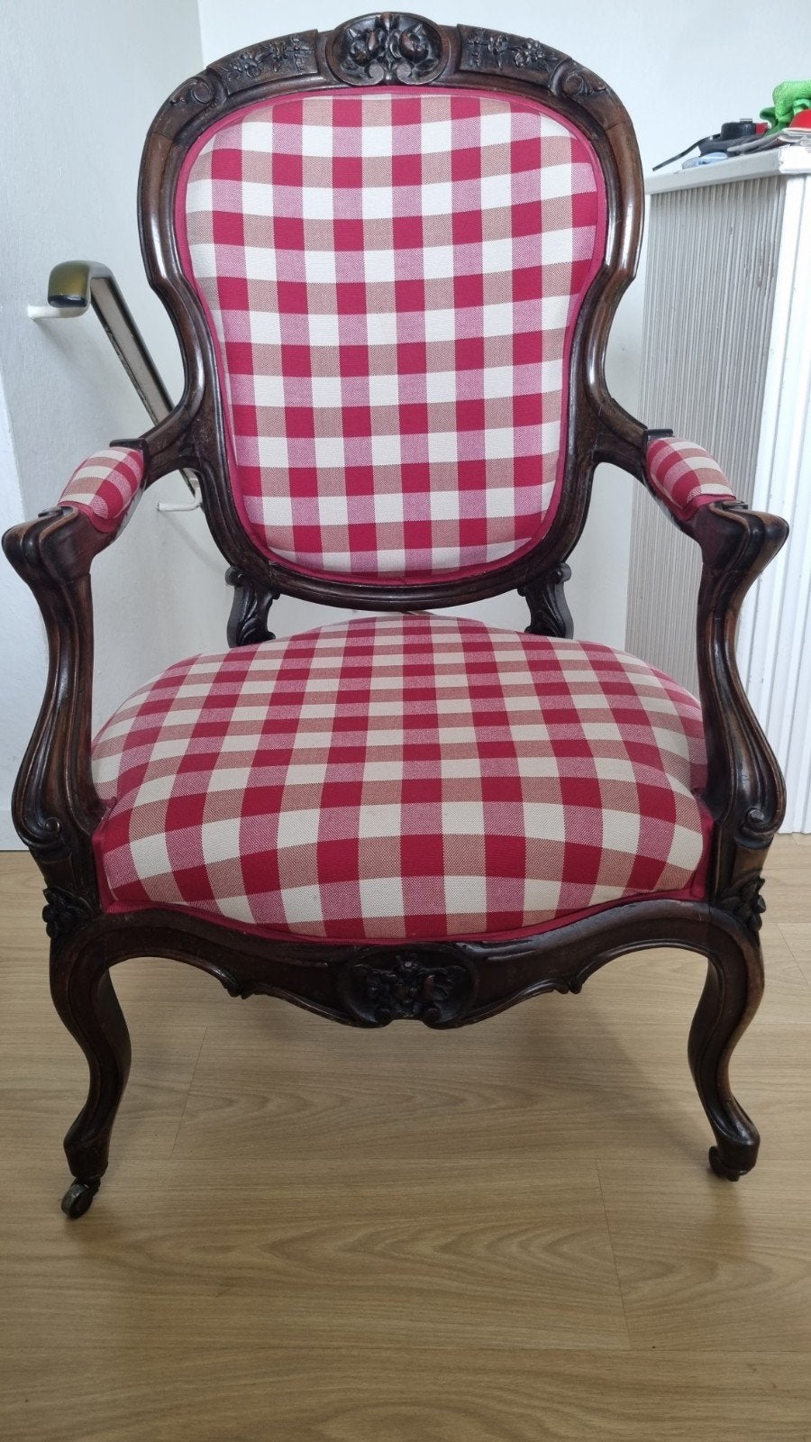 Fauteuil totalement rénové style ancien, Maison & Meubles, Moins de 75 cm, Comme neuf, Enlèvement, 50 à 75 cm