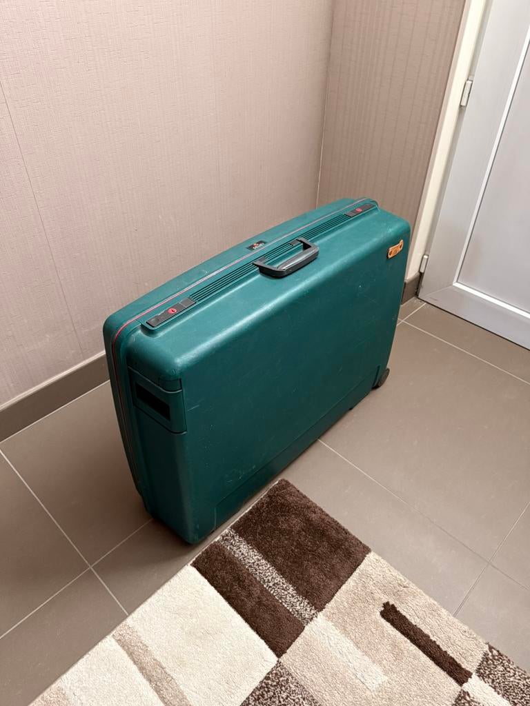 Valiezen Delsey, Gebruikt, Hard kunststof, 70 cm of meer, 55 cm of meer