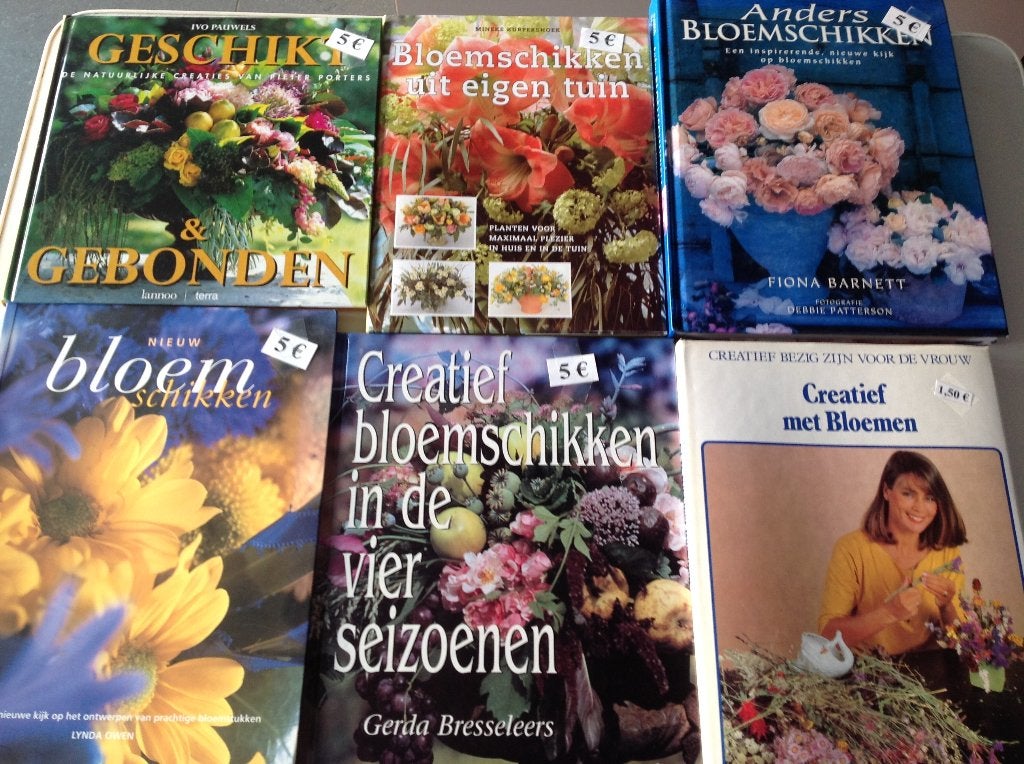 6 boeken over bloemschikken, Boeken, Ophalen of Verzenden, Zo goed als nieuw