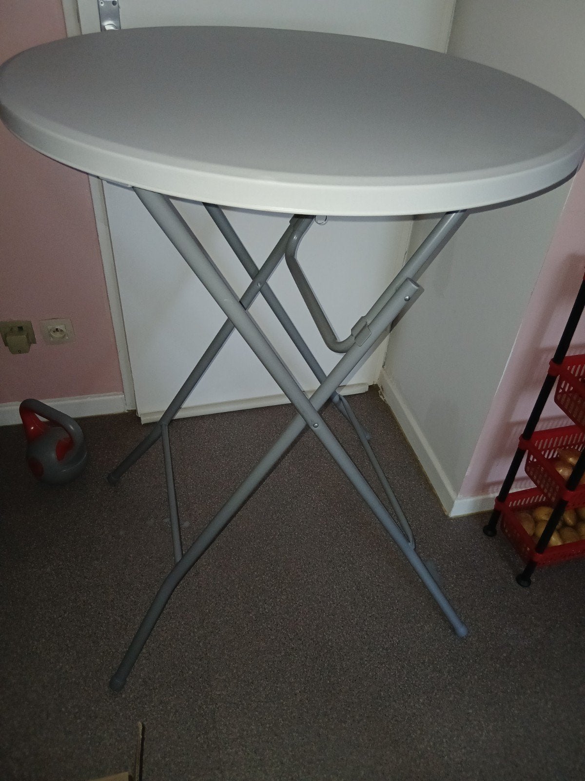 Table pliable 80x100cm
Ø 80 x 110 cm
Capacité de charge jusq, Enlèvement, Neuf
