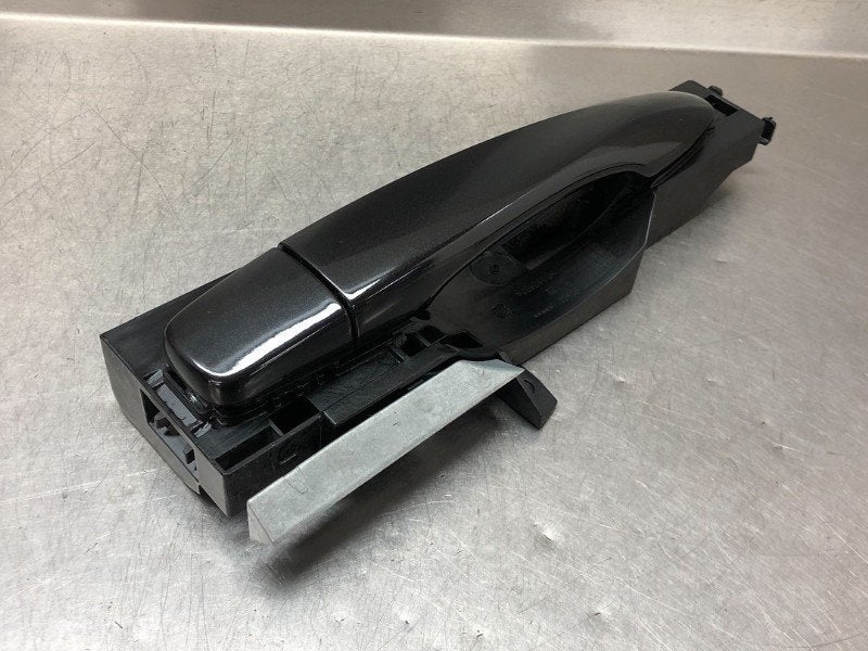 POIGNEE EXTERIEURE ARRIÈRE GAUCHE Nissan Qashqai (J11), Utilisé, Arrière, Nissan