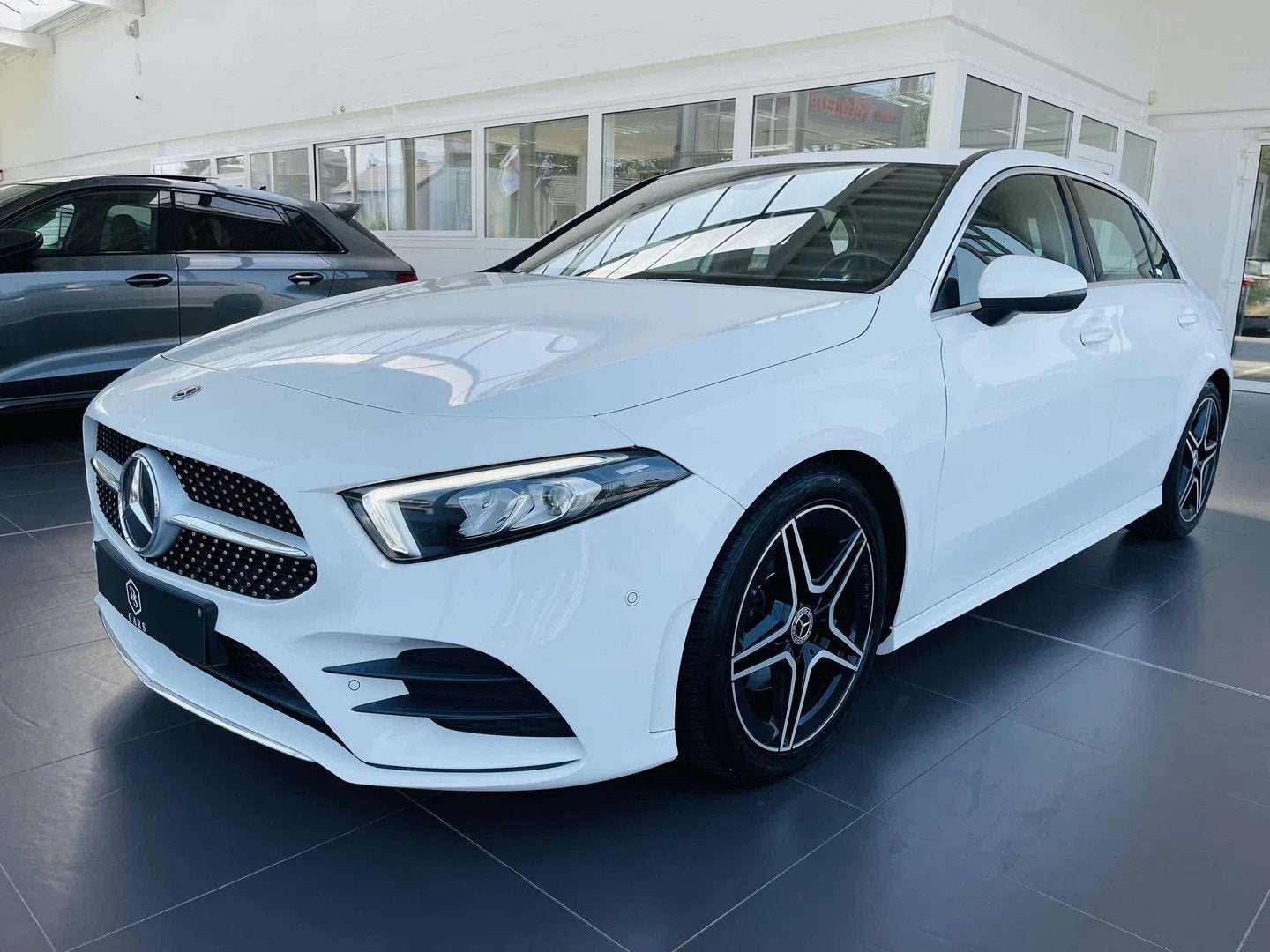 Mercedes-Benz A-CLASS 180 d * GARANTIE + PACK AMG + LED + CU, Autos, Mercedes-Benz, Entreprise, Achat, Classe A, ABS, Airbags