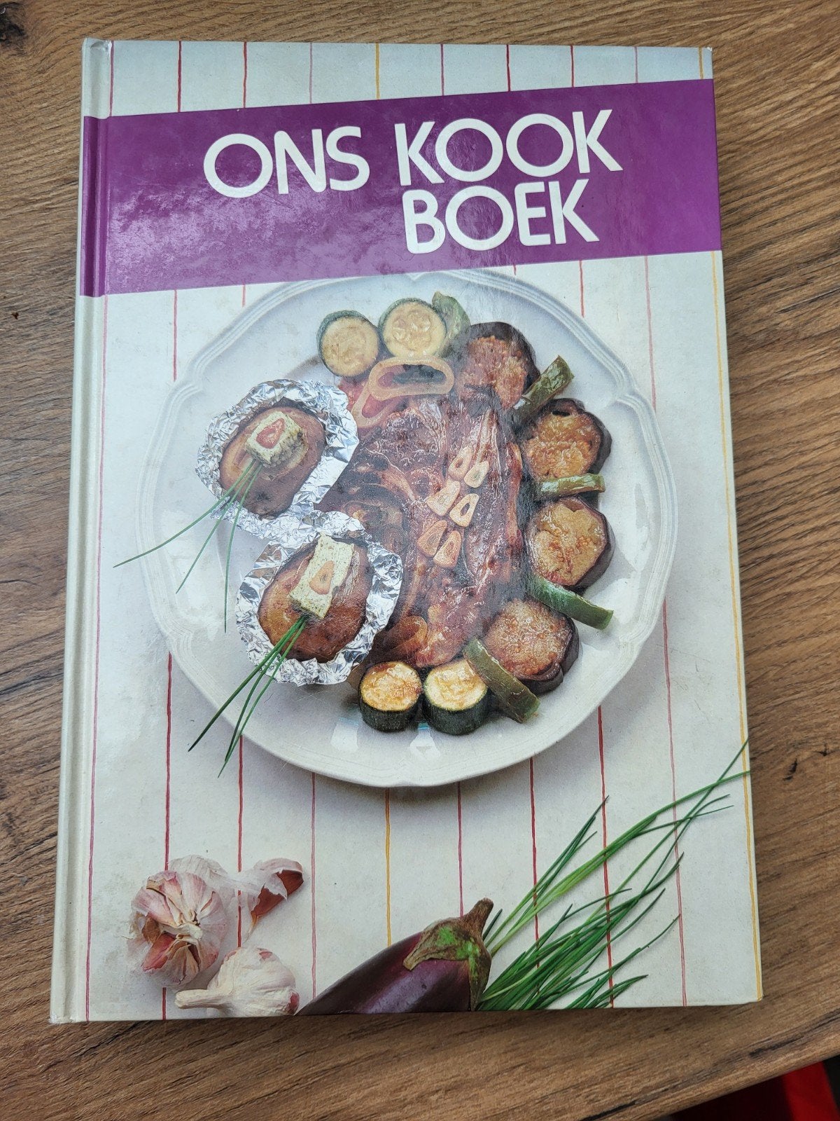 Ons kookboek - Boerinnenbond 1985, Boeken, Ophalen of Verzenden, Gelezen