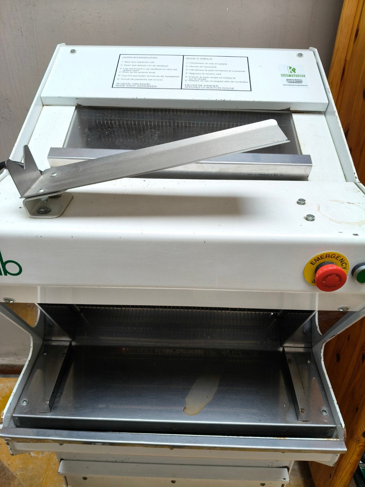 Brood snijmachine VLB, Ophalen