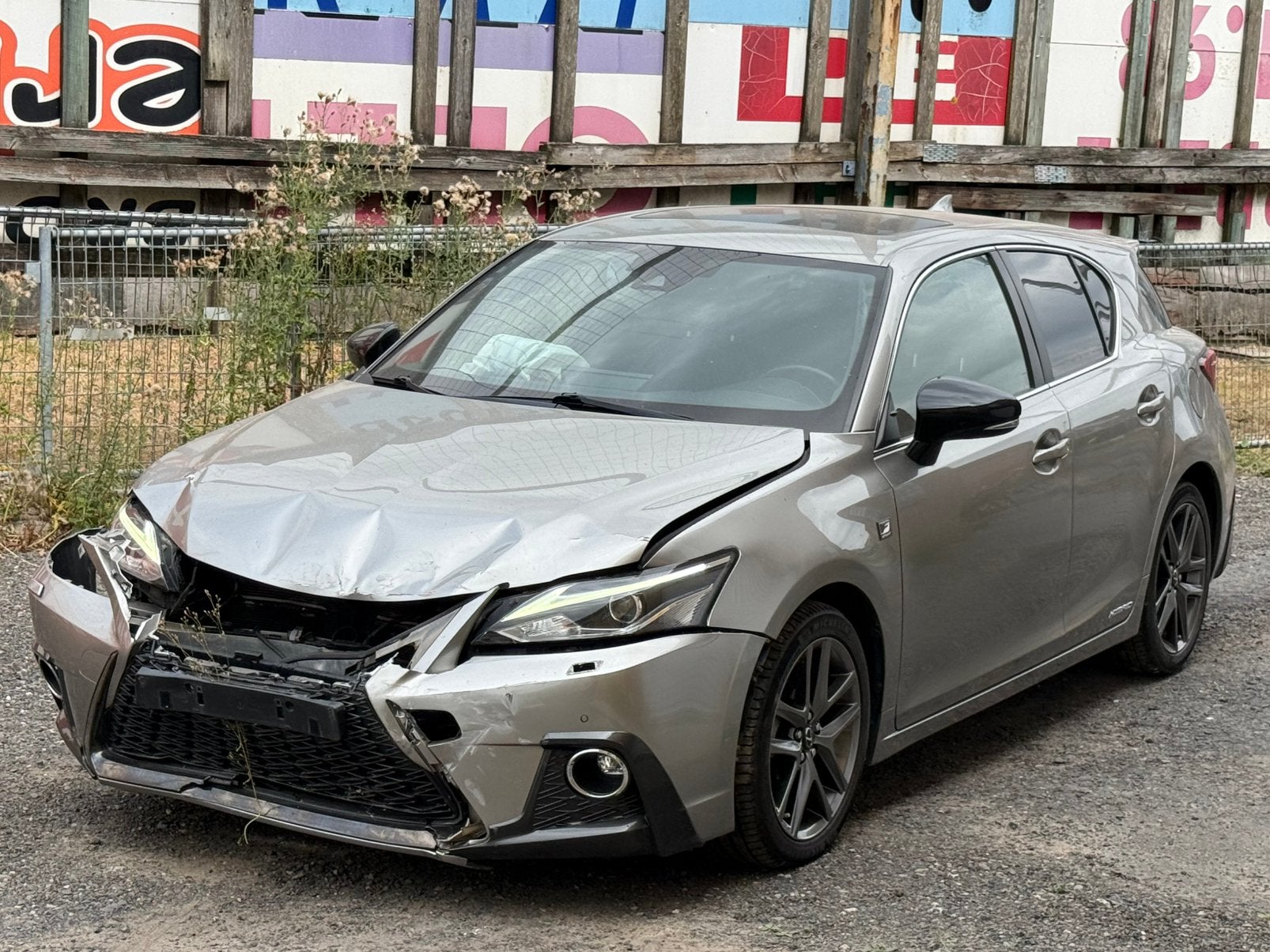 LEXUS CT200H F-SPORT 1.8I 99PK SCHADEWAGEN / ACCIDENTÉE, Auto's, Lexus, 4 cilinders, 1485 kg, 5 zetels, 5 deurs