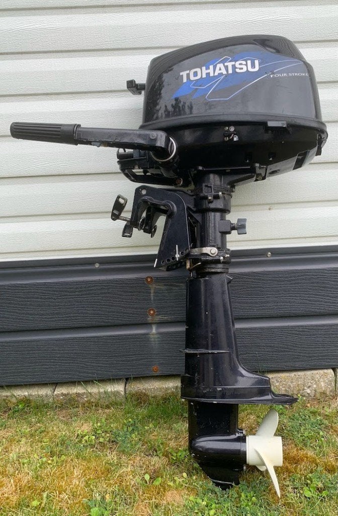 Moteur hors-bord Tohatsu 4 ch, Sports nautiques & Bateaux, Moteurs Hors-bord & In-bord, Enlèvement, Utilisé, Moteur hors-bord