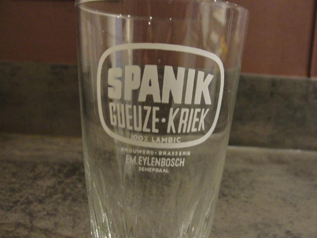 Spanik Gueuze - Kriek glas Brouwerij Em.Eylenbosch Schepdaal, Verzamelen, Ophalen of Verzenden, Zo goed als nieuw, Glas of Glazen