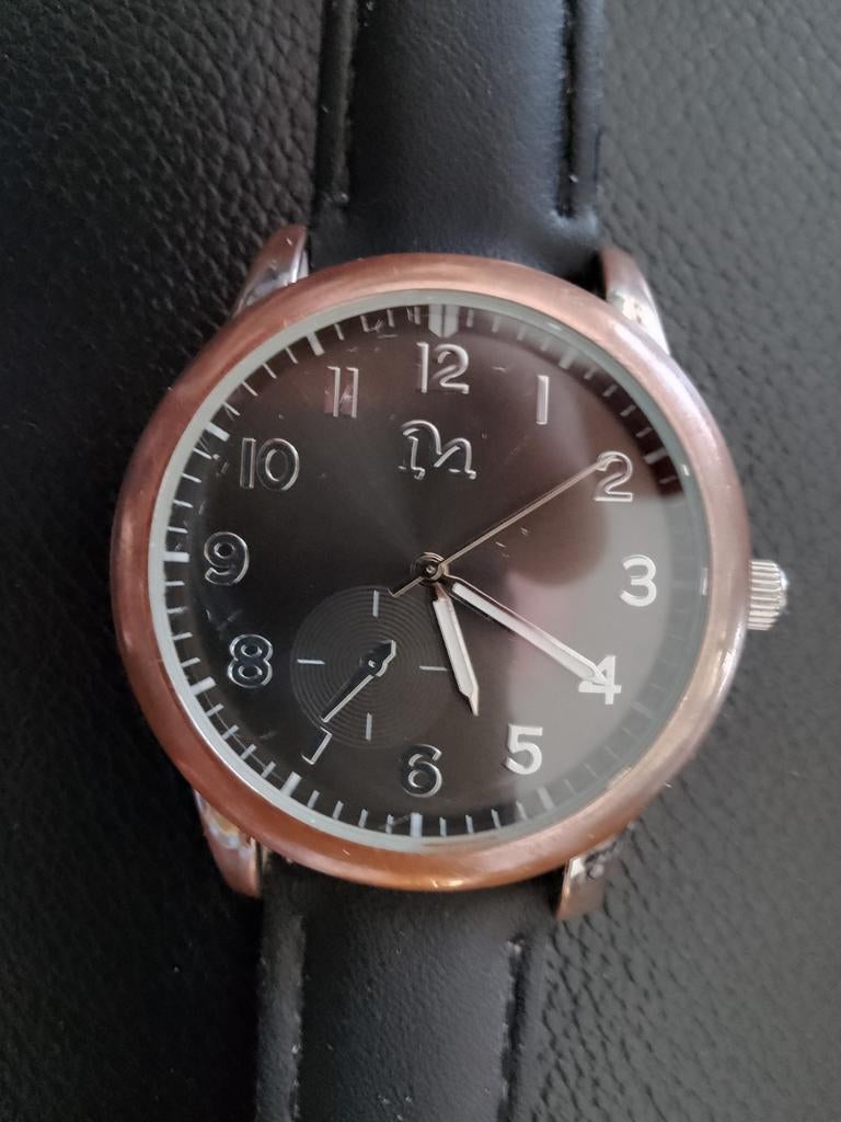 Montre quartz My time et Victoria., Enlèvement, Utilisé