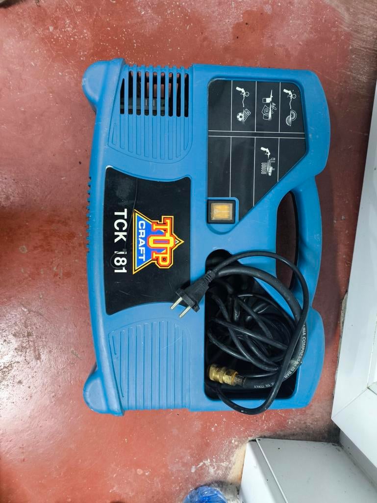 Kleine luchtcompressor Top Craft TCK 181
Werkt goed, Enlèvement, Utilisé