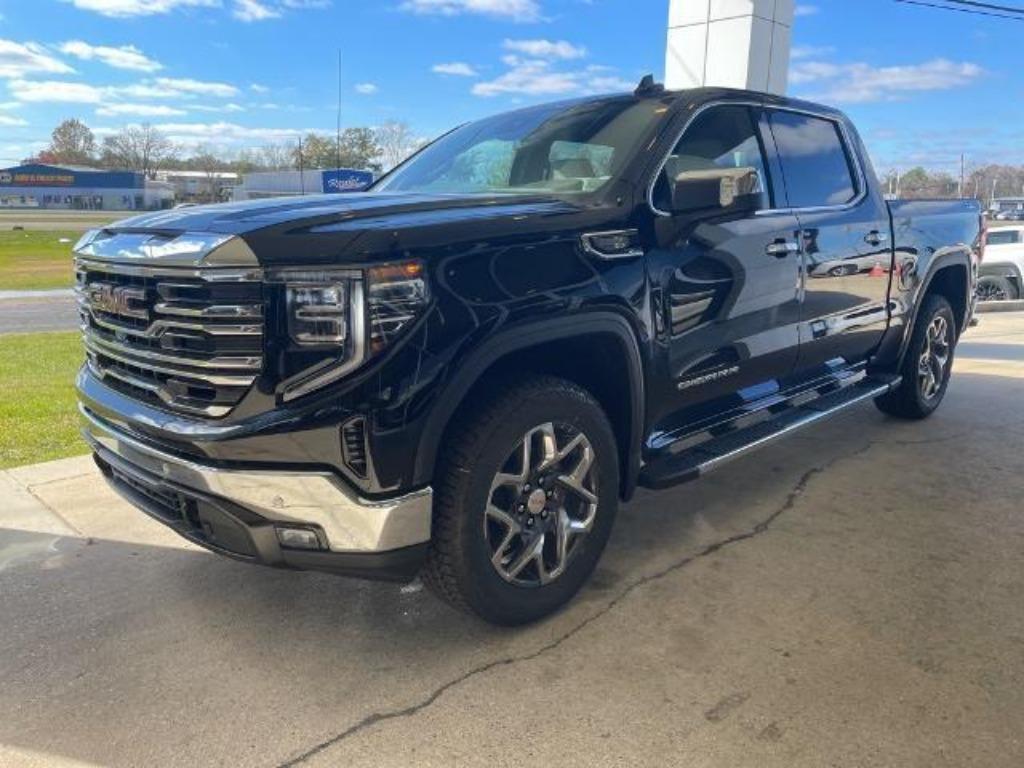 NIEUW - 2025 GMC Sierra 1500 SLT 4x4, Adaptive Cruise, Auto's, Automaat, 4 deurs, Zwart, Leder