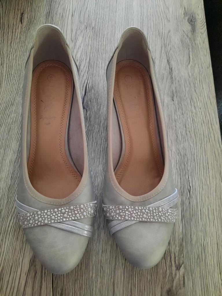 Pumps zilverkleur maat 41, Pumps, Overige kleuren, Ophalen of Verzenden, Gedragen