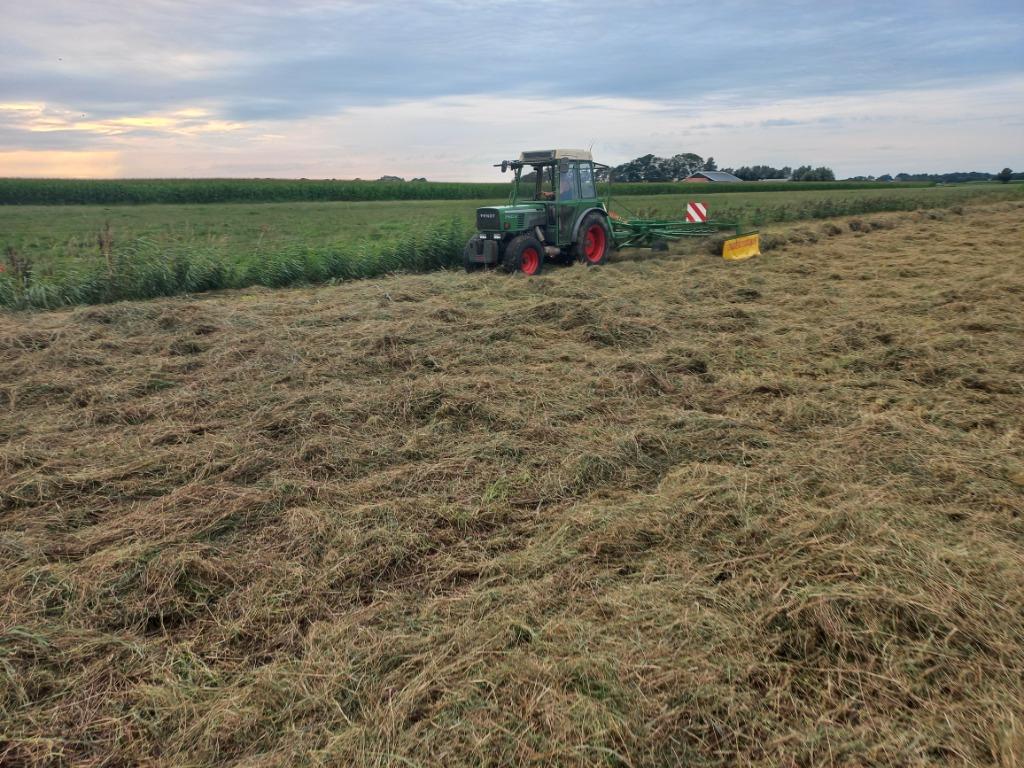 Zeer nette fendt 260v smalspoor trekker tractor, Zakelijke goederen, Landbouw | Tractoren, Ophalen, Gebruikt, Fendt, 7500 tot 10000