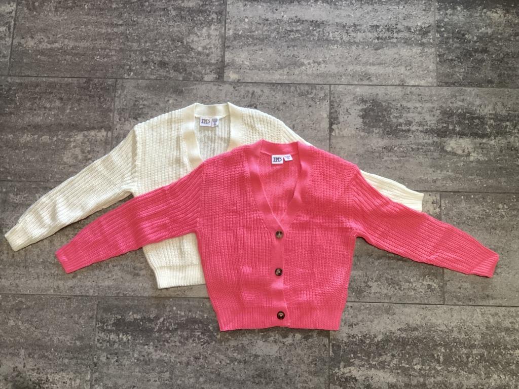 Cardigans 134/140  2 voor 10 €, Ophalen of Verzenden, Nieuw, Meisje, Trui of Vest