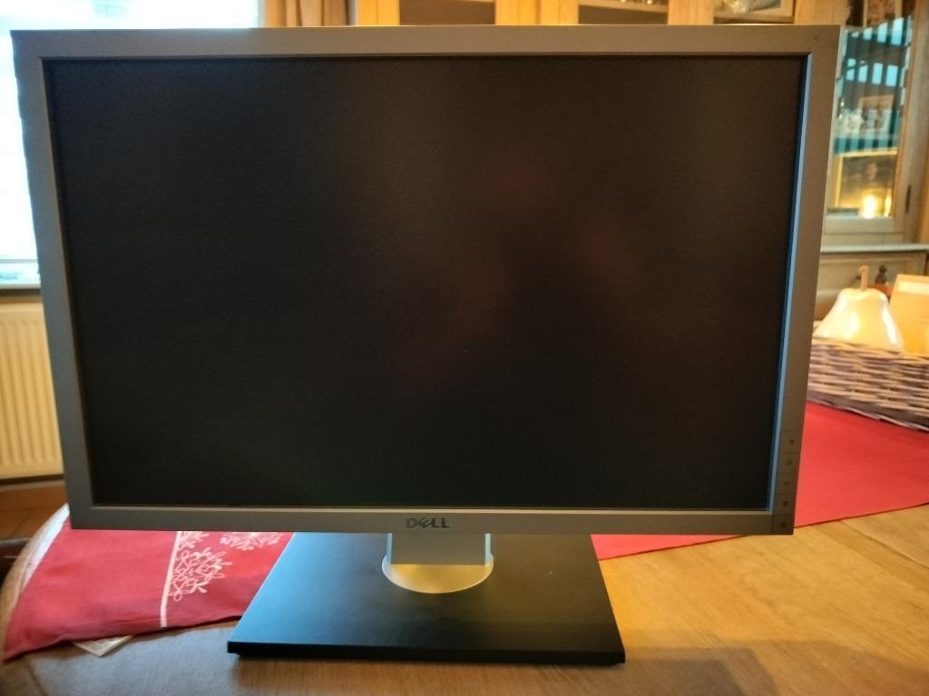 22 " Monitor DELL Ultrasharp 2209WA zwart, Computers en Software, Ophalen, HD, IPS, Zo goed als nieuw