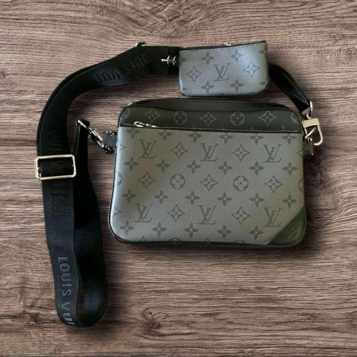 Louis Vuitton tasje, Handtassen en Accessoires, Portemonnees, Ophalen of Verzenden