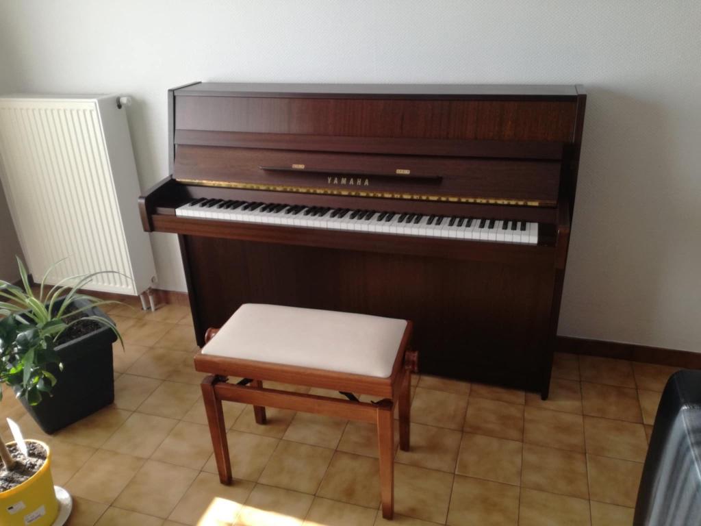Piano Yamaha, Musique & Instruments, Enlèvement, Comme neuf, Brun, Piano
