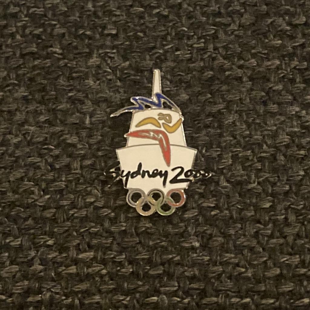 PIN - SYDNEY 2000 - OLYMPISCHE SPELEN - JEUX OLYMPIQUES, Envoi, Utilisé, Sport, Insigne ou Pin's