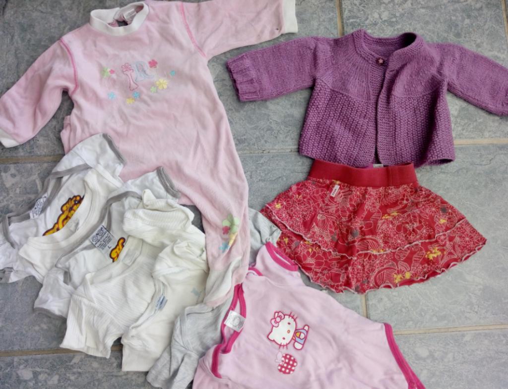 Pakket meisjeskleding 9 mnd - mt 74, Kinderen en Baby's, Ophalen