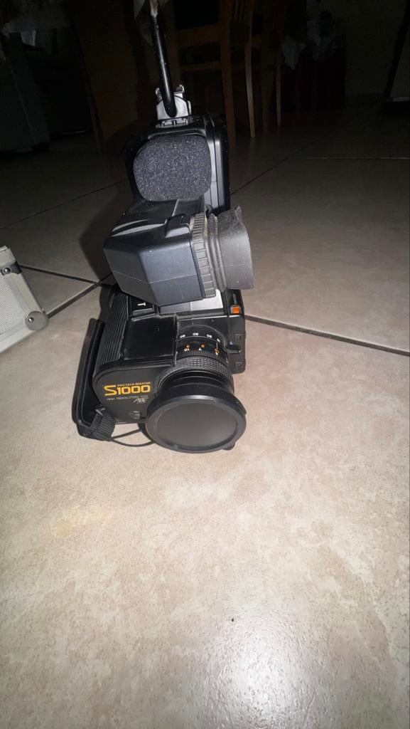 JVC GF-S1000F videocamera,vintage camcorder, case, draagriem, Audio, Tv en Foto, Videocamera's Digitaal, Ophalen, Camera, JVC