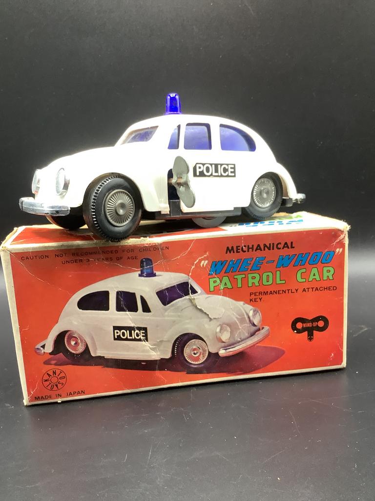 VW Beetle politieautospeelgoed + doos, Ophalen of Verzenden