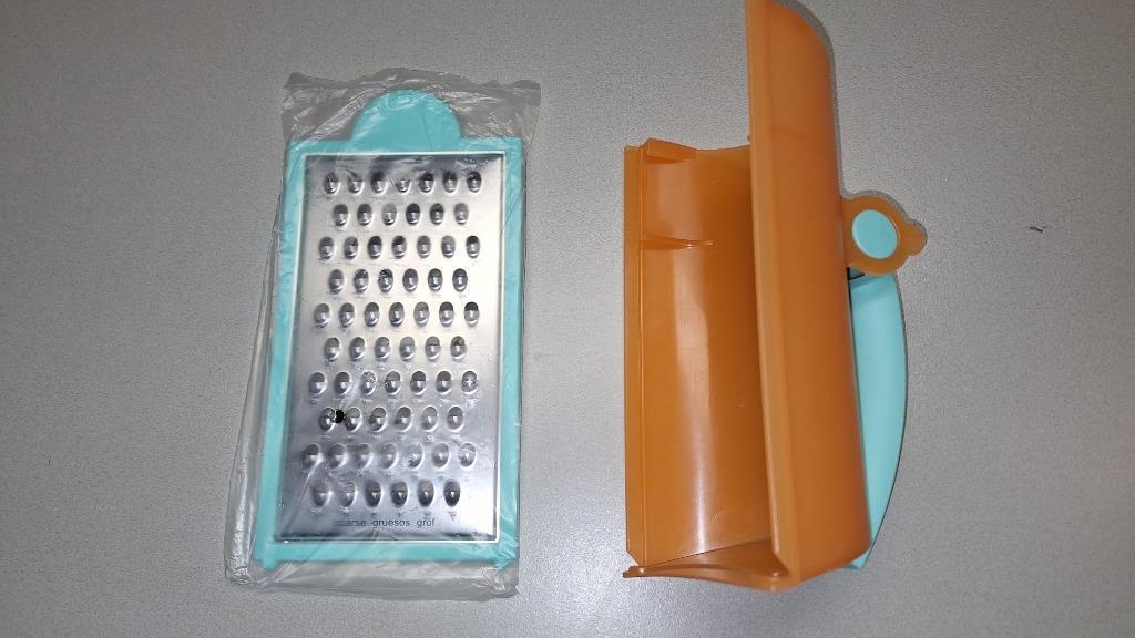 Tupperware hand kaas rasp met handvat en opvang bakje NIEUW, Huis en Inrichting, Keuken | Tupperware, Ophalen of Verzenden, Nieuw
