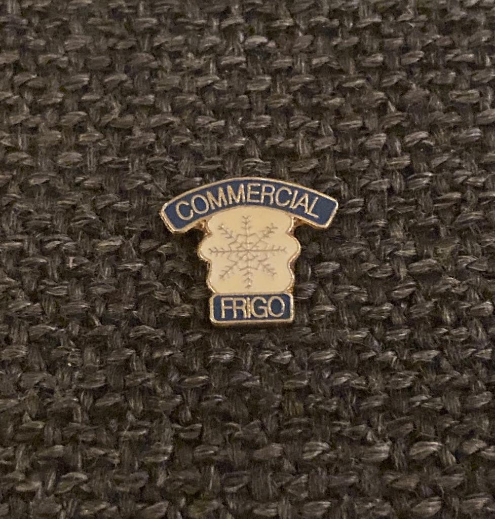 PIN - COMMERCIAL FRIGO, Collections, Envoi, Utilisé, Autres sujets/thèmes, Insigne ou Pin's