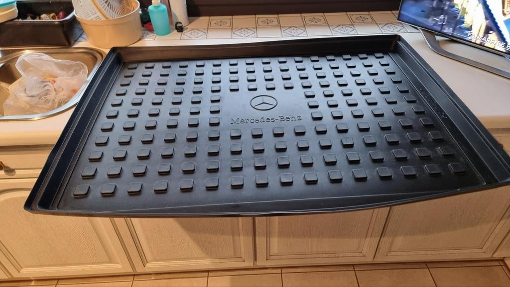Tapis de coffre en caoutchouc d'origine Mercedes classe GLA, Enlèvement ou Envoi