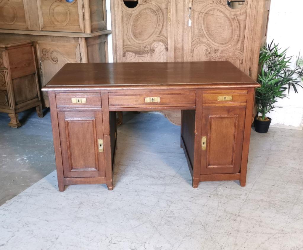 Oude bureau in eik L 125 D 85cm H 75cm, Antiek en Kunst, Ophalen