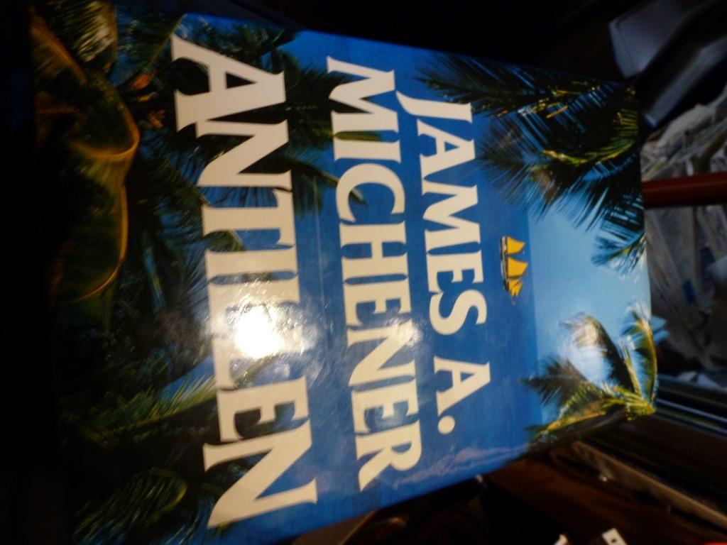 roman : Antillen door James A Michener, Ophalen of Verzenden, Zo goed als nieuw, Wereld overig