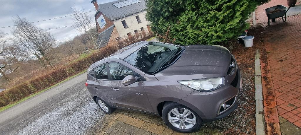 Hyundai ix35 — 2013 — SUV met volledige opties — CT OK, Voorwielaandrijving, Euro 5, Zwart, Adaptieve lichten